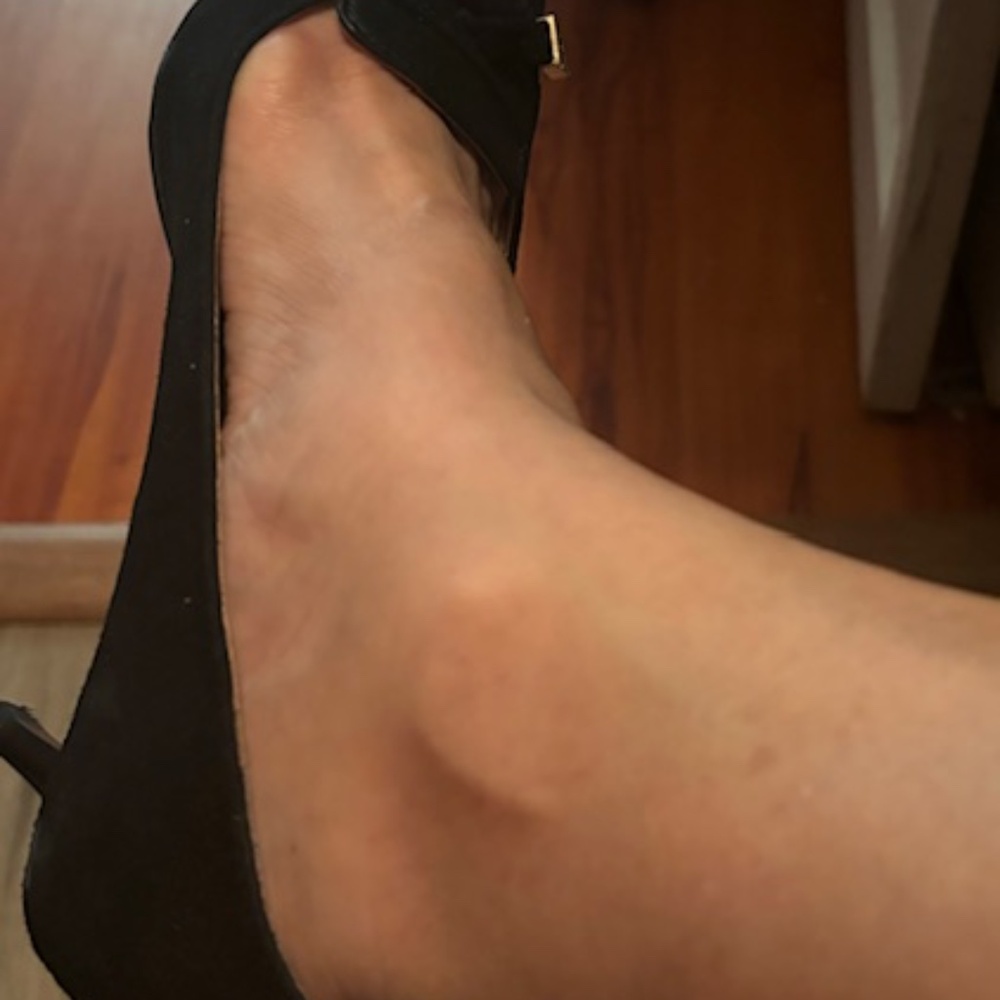 Tommy Hilfiger shoes. Size 6.5